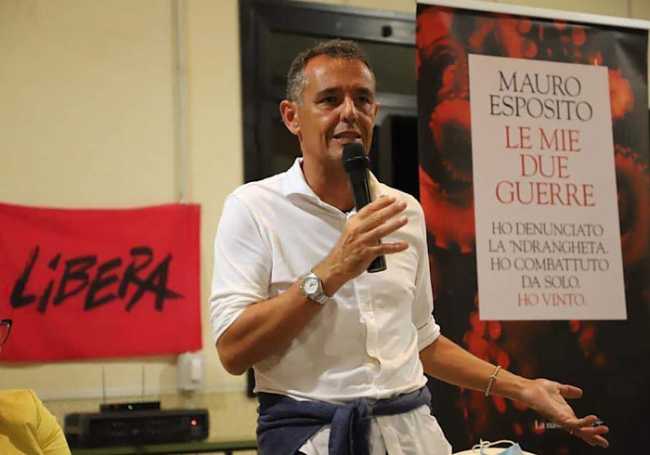 Mauro Esposito libera