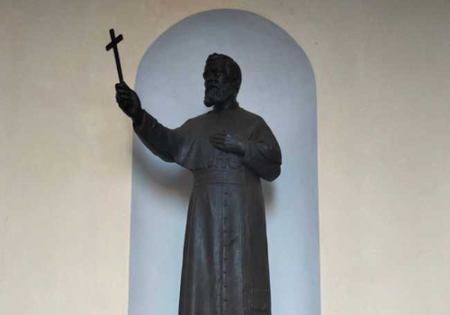 Museo oleggio statua