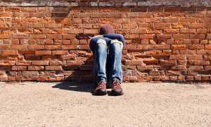 Ragazzo giovane bullismo