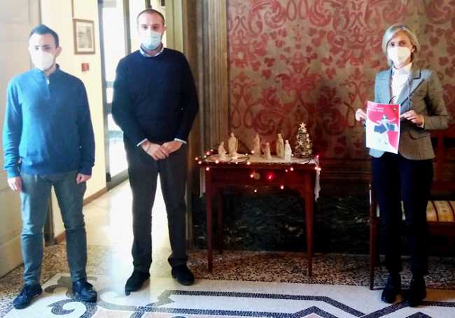 Trecate prensentato calendario Natale