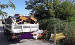 camion rifiuti abbandonati