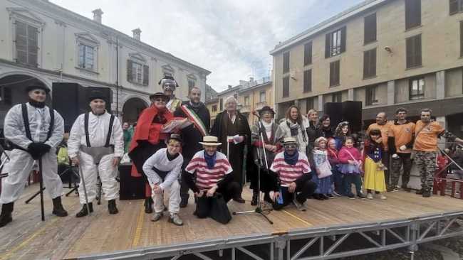 carnevale trecate 24