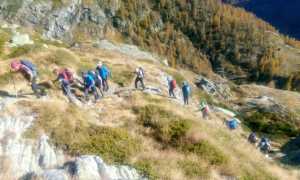 comitiva montagna escursionisti fabbri cingino