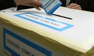 elezioni comunali urna