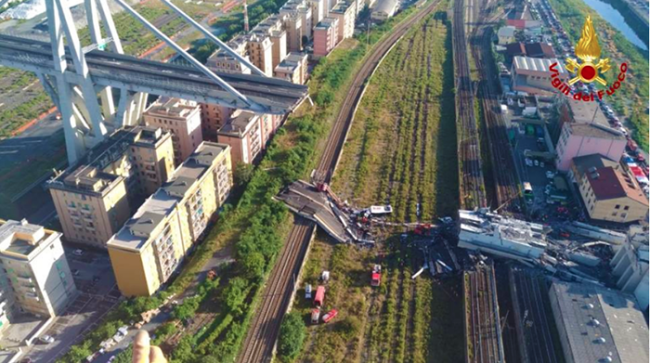 foto ponte genova vigili elicottero