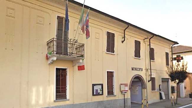 granozzo con monticello municipio