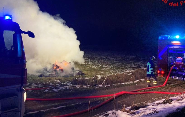 incendio balle fieno