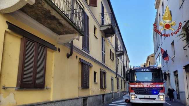 novara incendio via mameli