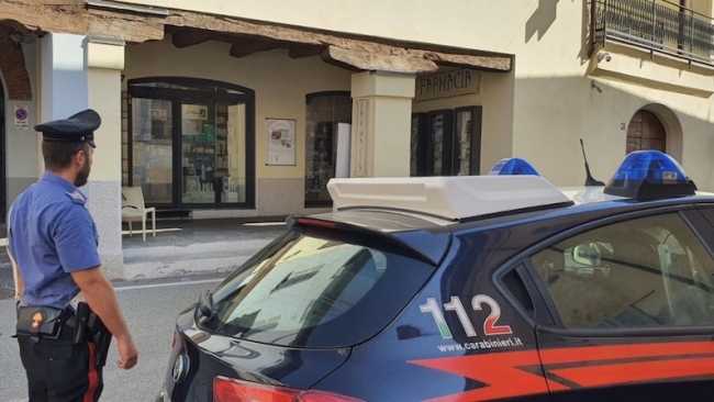 oleggio rapina farmacia