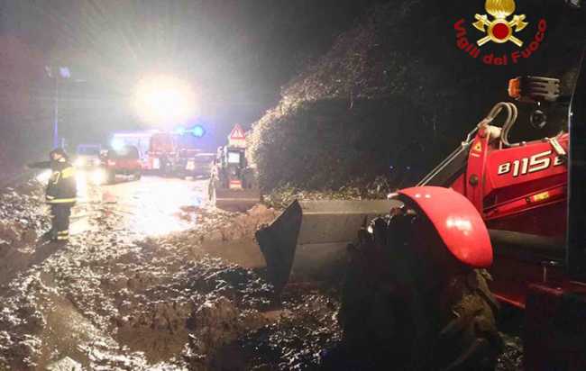 pala vigili fuoco fango