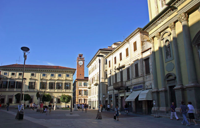 piazza gramsci novara