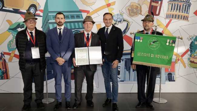 riconoscimento alpini novara regio foto
