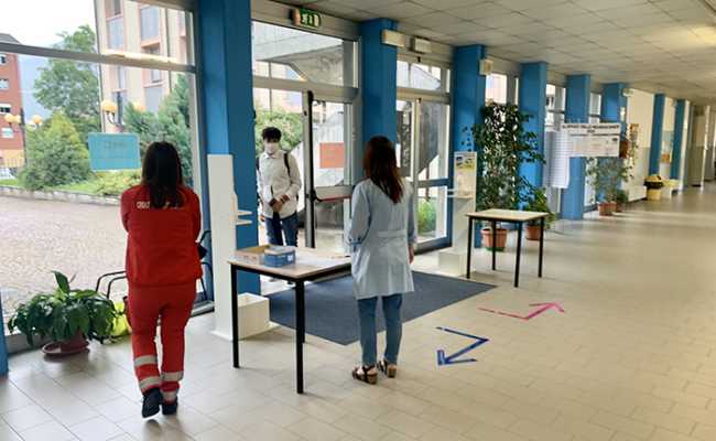 scuola liceo spezia imgresso covid maturita studenti