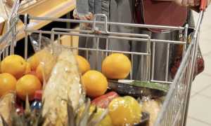 spesa carrello donna 2