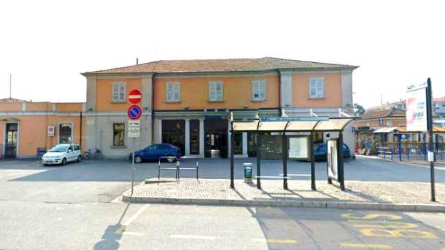 stazione trecate
