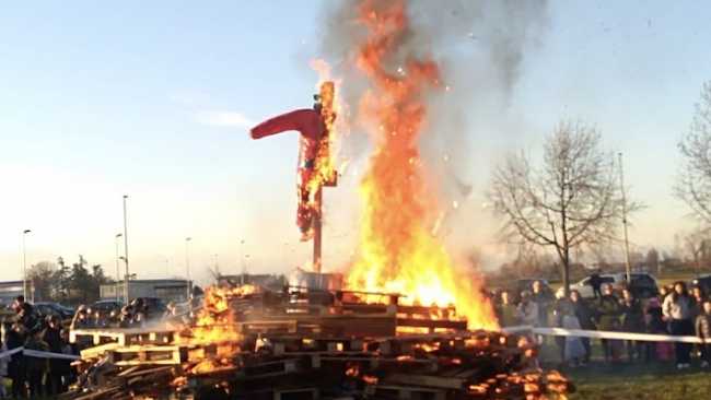 trecate bruciamento carnevale