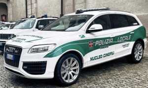 trecate polizia locale auto comando lato