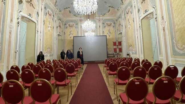 trecate villa cicogna interno