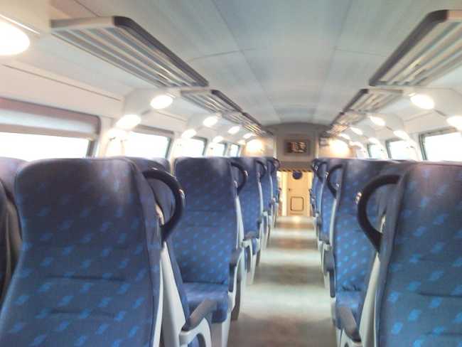 treno sedili vagone