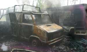 vigilidelfuoc furgone bruciato