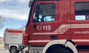 vigli del fuoco camion lato