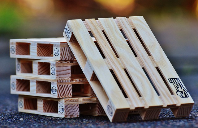 euro pallets 1160806 640