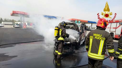 incendio area servizio 1
