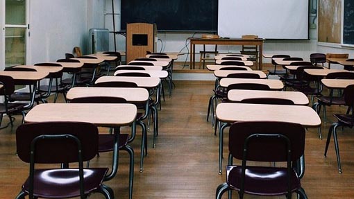 Trecate foto aula scolastica