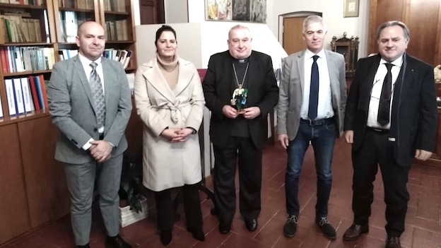 coldiretti confartigianato donazione vescovo