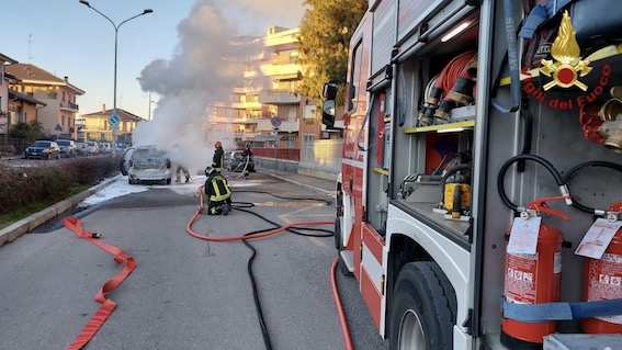 auto incendio 1