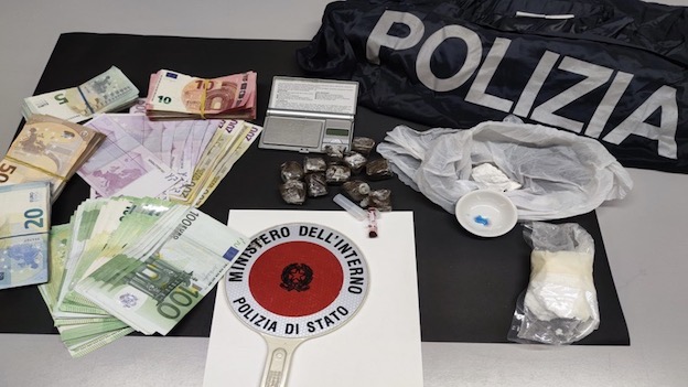 novara arresti droga