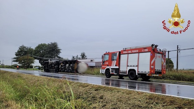 cisterna ribaltata ss11