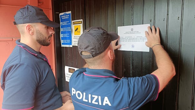 locale chiuso questura luglio