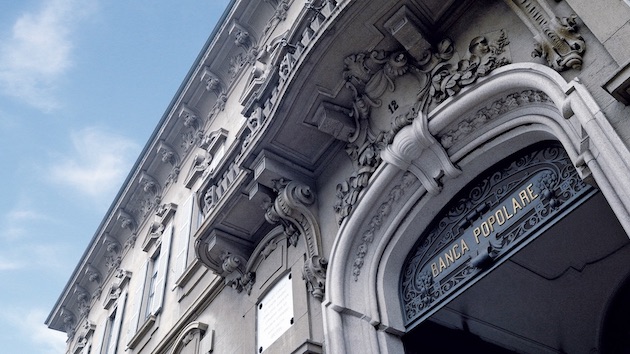 novara palazzo bellini ingresso