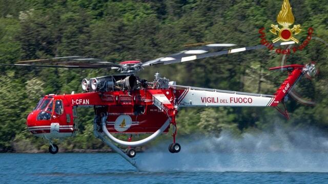 Incendi, arriva l'elicottero Erickson per rafforzare gli interventi